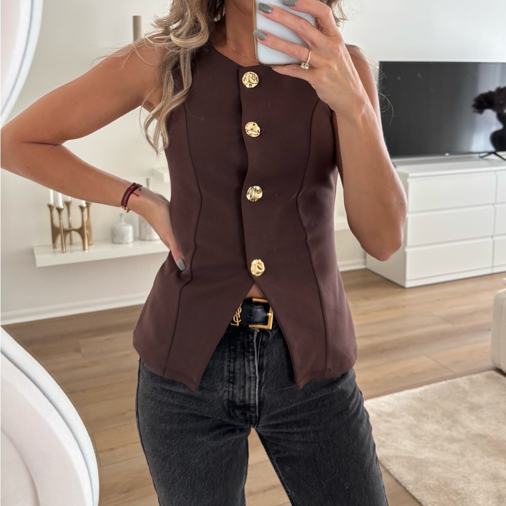 Primark Brown Sleeveless Blouse with Gold Accents